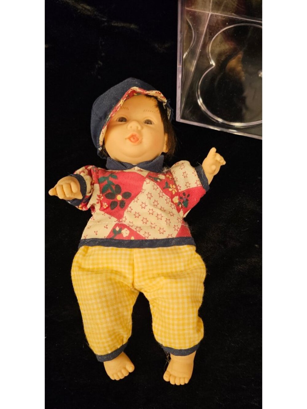 Vintage Gi-Go Toys Palm Pals Happy Kids Bean Bag Doll